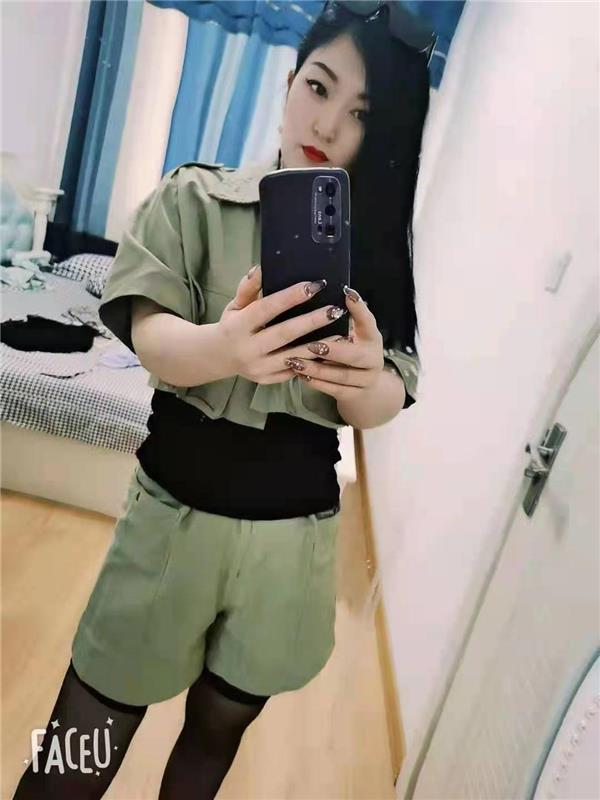 哈西芒果身材好